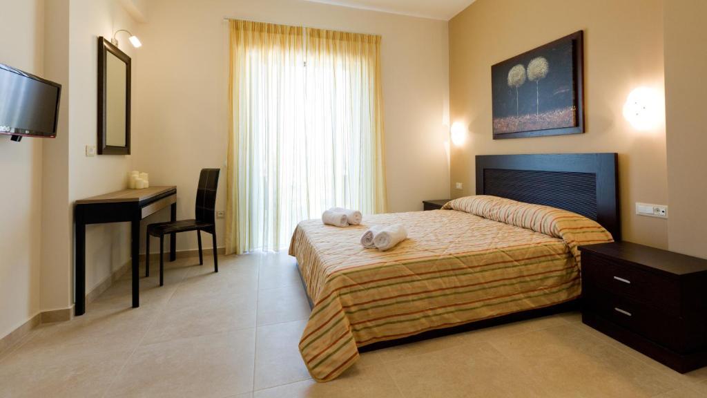 נאפפליו Aenaon Rooms חדר תמונה
