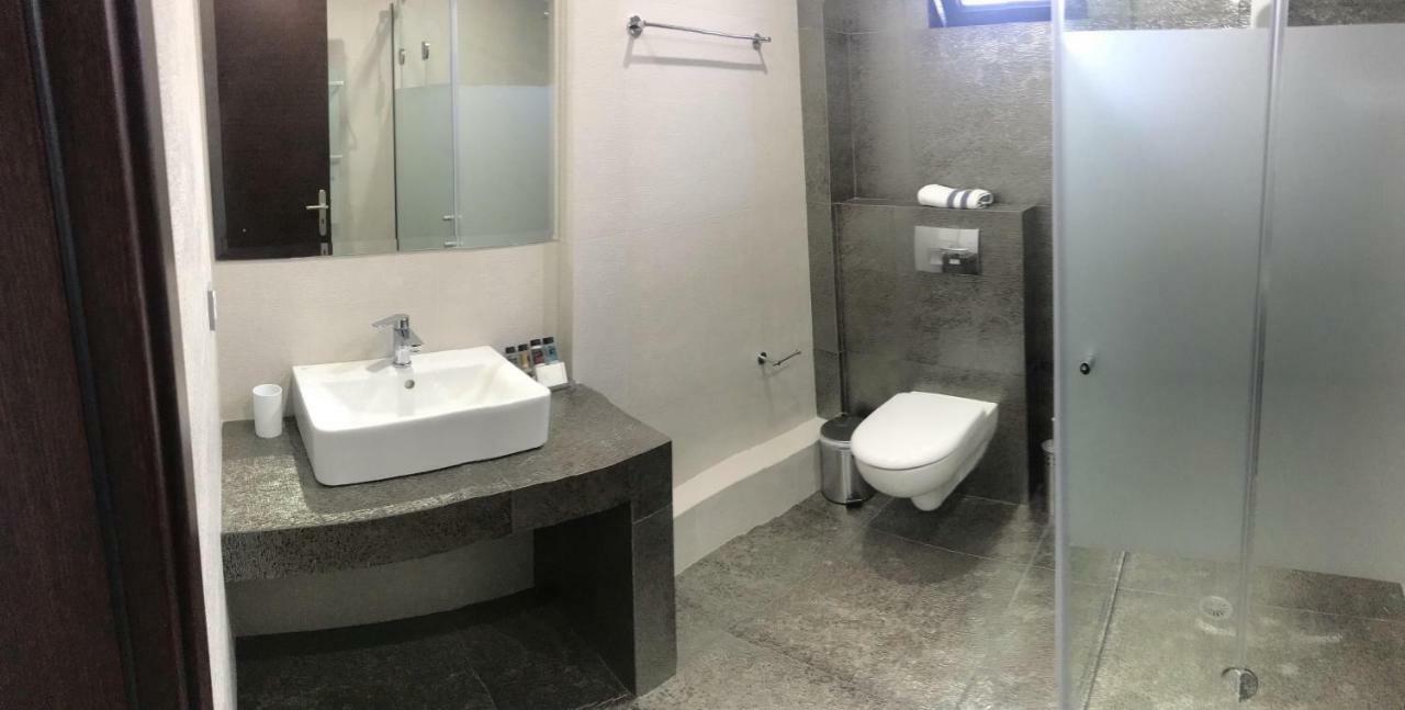 נאפפליו Aenaon Rooms מראה חיצוני תמונה